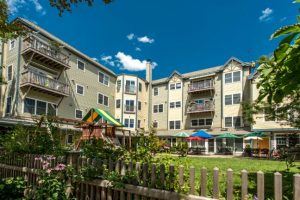 ¿Por qué son más asequibles que una residencia?