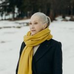 por que las personas mayores sienten mas frio