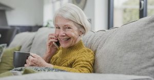 Beneficios de cuidar a las personas mayores en casa 1 envejecimiento saludable