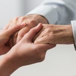 como calmar a una persona con demencia senil