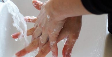 consejos sobre el aseo personal a personas mayores