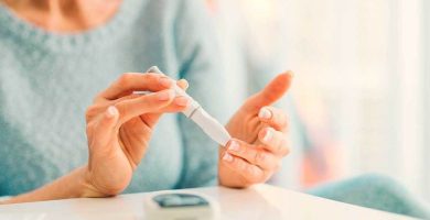 cuidados de la diabetes en personas mayores