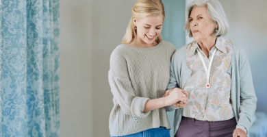 funciones del cuidador de adultos mayores