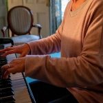 la importancia de la musica en personas mayores