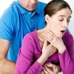 maniobra de heimlich que es y como se realiza en adultos