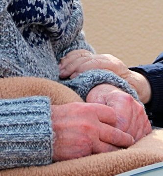 sindrome del cuidador que es y como combatirlo