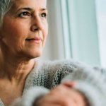soledad en personas mayores como prevenirla y tratarla